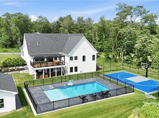 1264 Central Ave, Johnston, RI 02919
