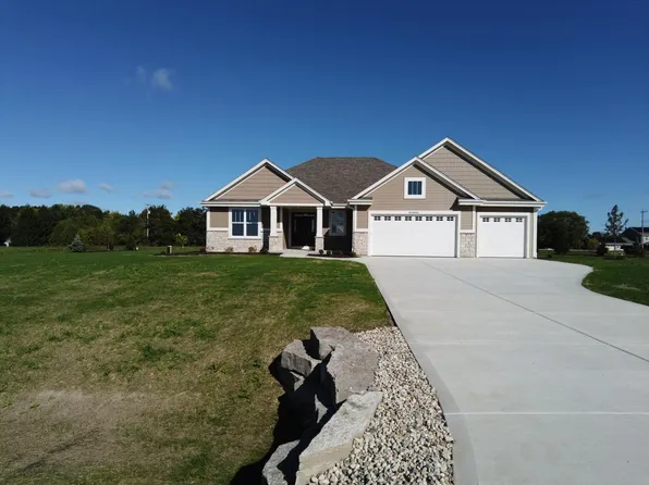 N91W27790 North Red Fox RUN, Pewaukee, WI 53072