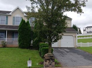 4554 Delmar Dr, Reading, PA 19606