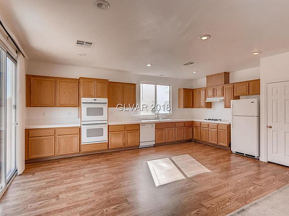 3rd image of 8624 Melissa Meadows St