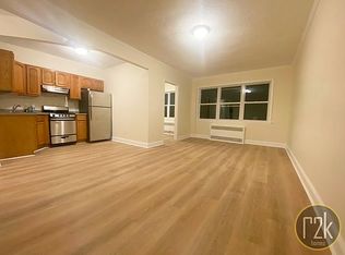 32-12 47th St #3, Astoria, NY 11103