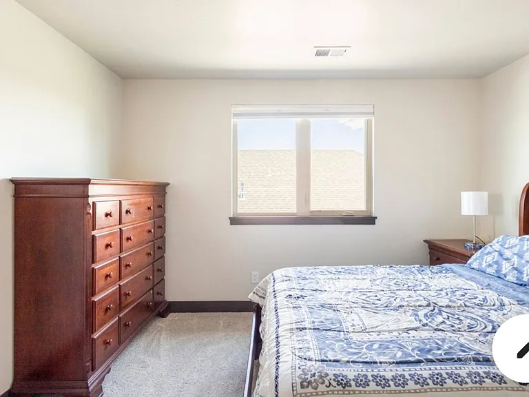 2469 Apex Ave #B — Photo 25