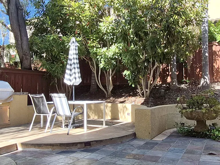 13945 Kerry Ln — Photo 25