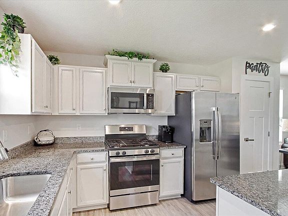 3rd image of 1525 Bahia Dr