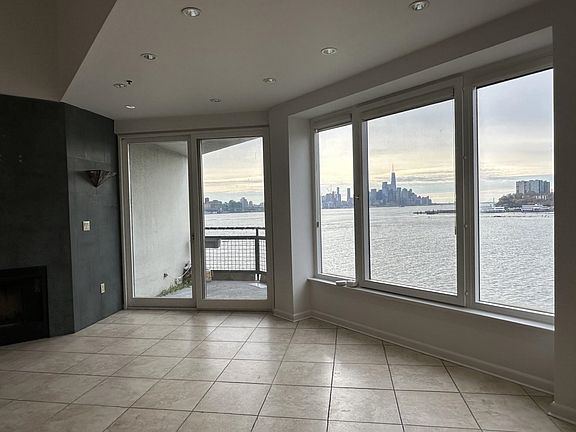 4th image of 600 Harbor Blvd Unit 1034