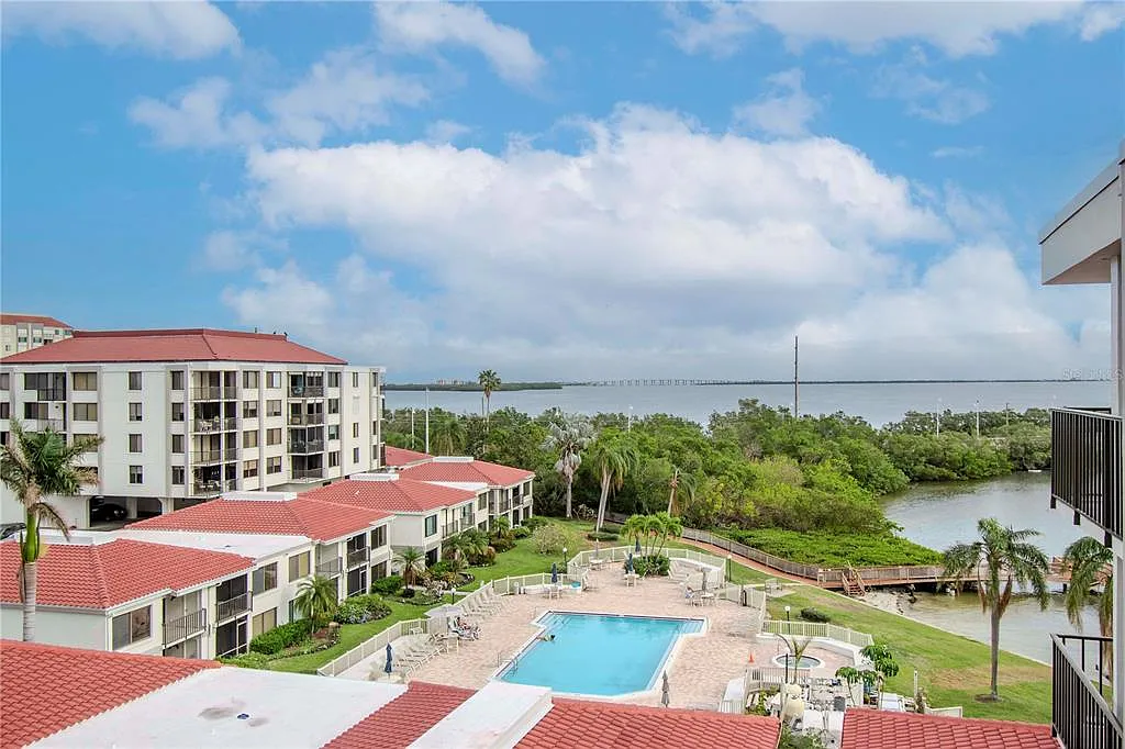 1 bed, 1.5 bath, 780 sqft, $4,500 — Photo 1