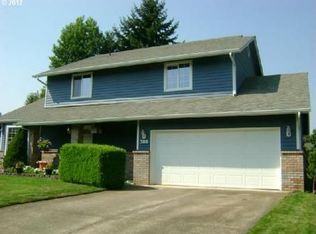388 68th St, Springfield, OR 97478