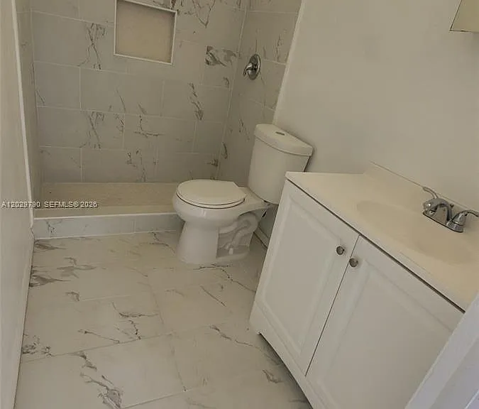 18047 NW 41st Pl #0 — Photo 8