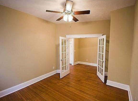 3rd image of 2622 Carrollton Ave