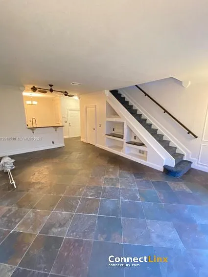 2041 Pompeii Ct — Photo 10