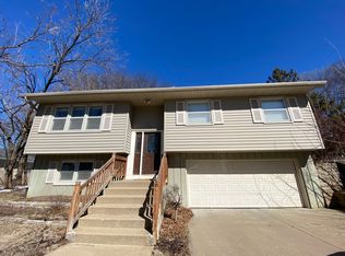 812 Talwrn Ct, Iowa City, IA 52246