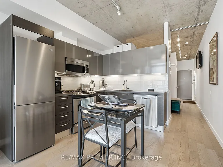 25 Stafford St #407 — Photo 24
