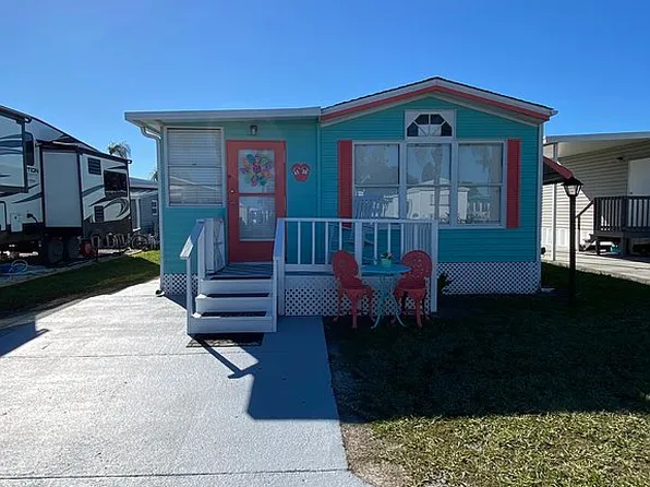 4130 Kahuna Ct, Ruskin, FL 33570