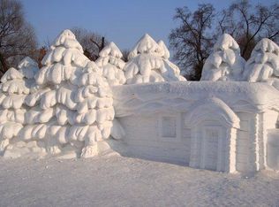 9327 Snow Crest Dr, Cheyenne, WY 82009