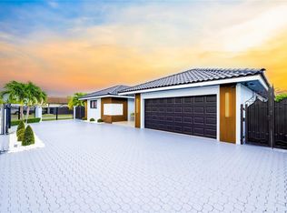 3221 SW 140th Ave, Miami, FL 33175