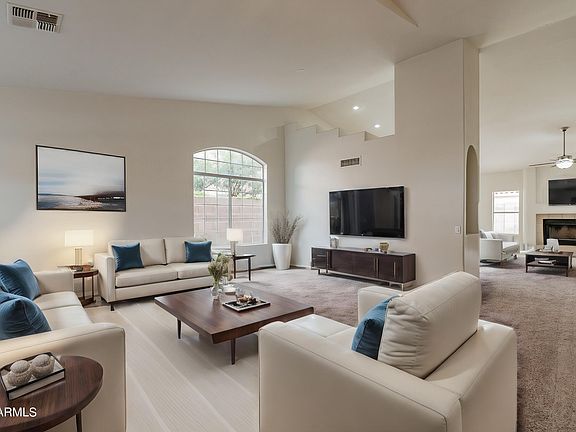 5th image of 643 W SIERRA MADRE Avenue