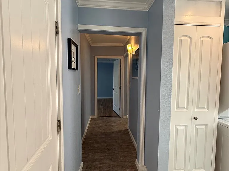 616 Huntington St — Photo 45