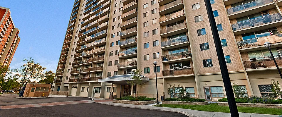 Residences of Harding Square — Photo 3