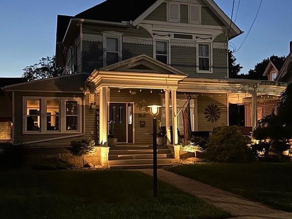2nd image of 213 W Buckeye St