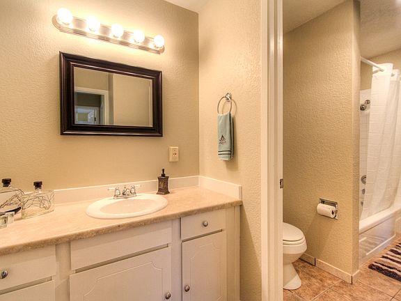 Extra Sink with Vanity