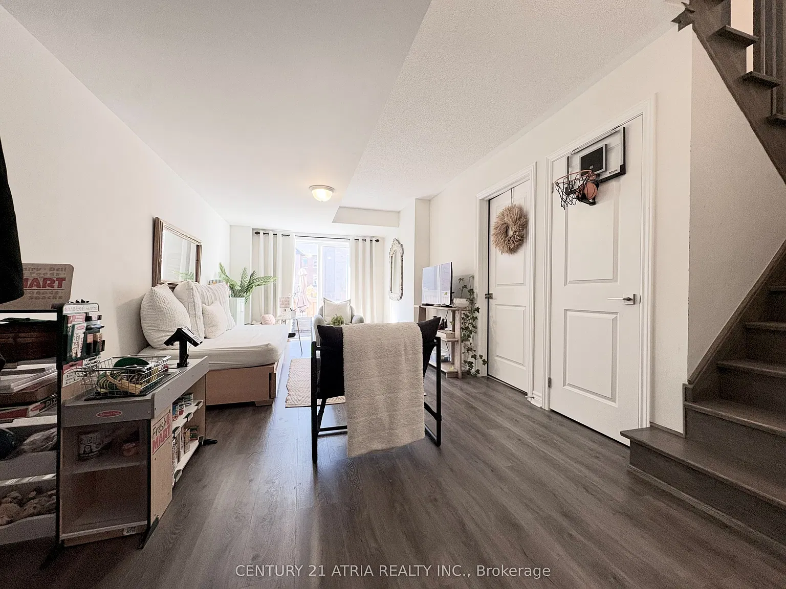 3 bed, $3,100 — Photo 2