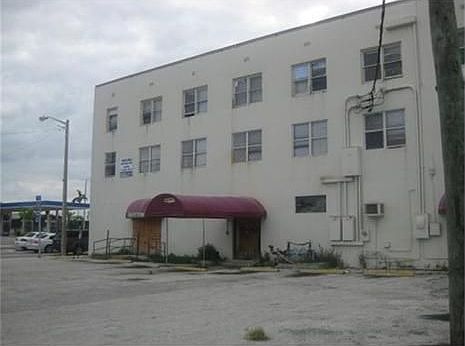 5th image of 4 N Federal Hwy