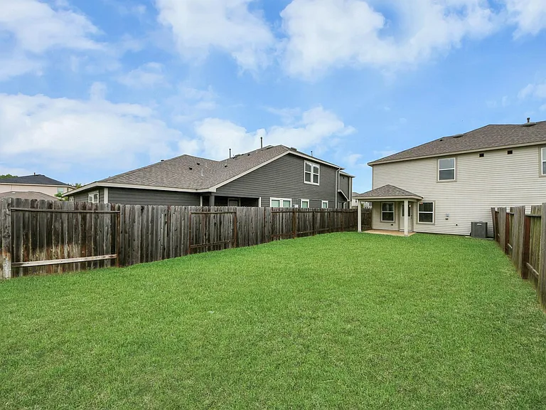 7027 Cedar Breeze Ct — Photo 35