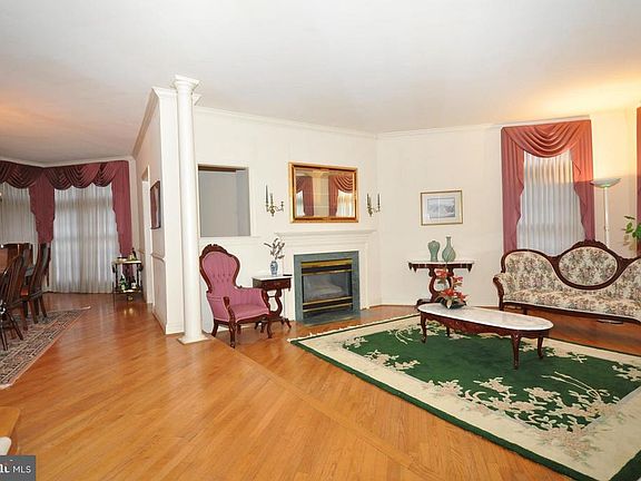 4th image of 9210 Bexleywood Ct
