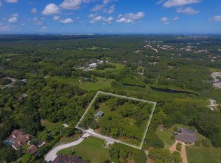 5784 Center Ring Rd, Sarasota, FL 34243