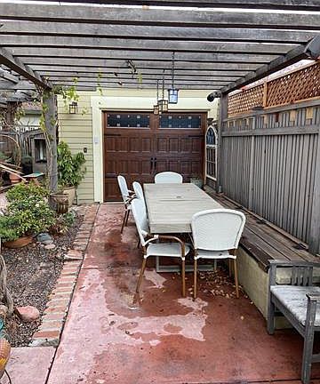 5th image of 3110 Laurel St