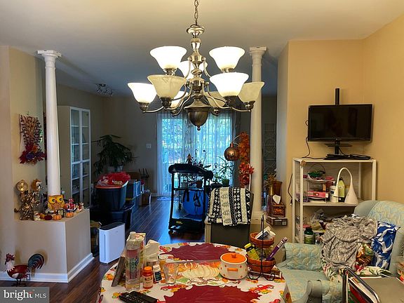 4th image of 65 Yellowwood Ct #65