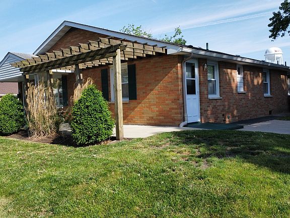 3rd image of 304 E Cherry St #1