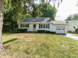 24 Brickley Dr, Albany, NY 12205