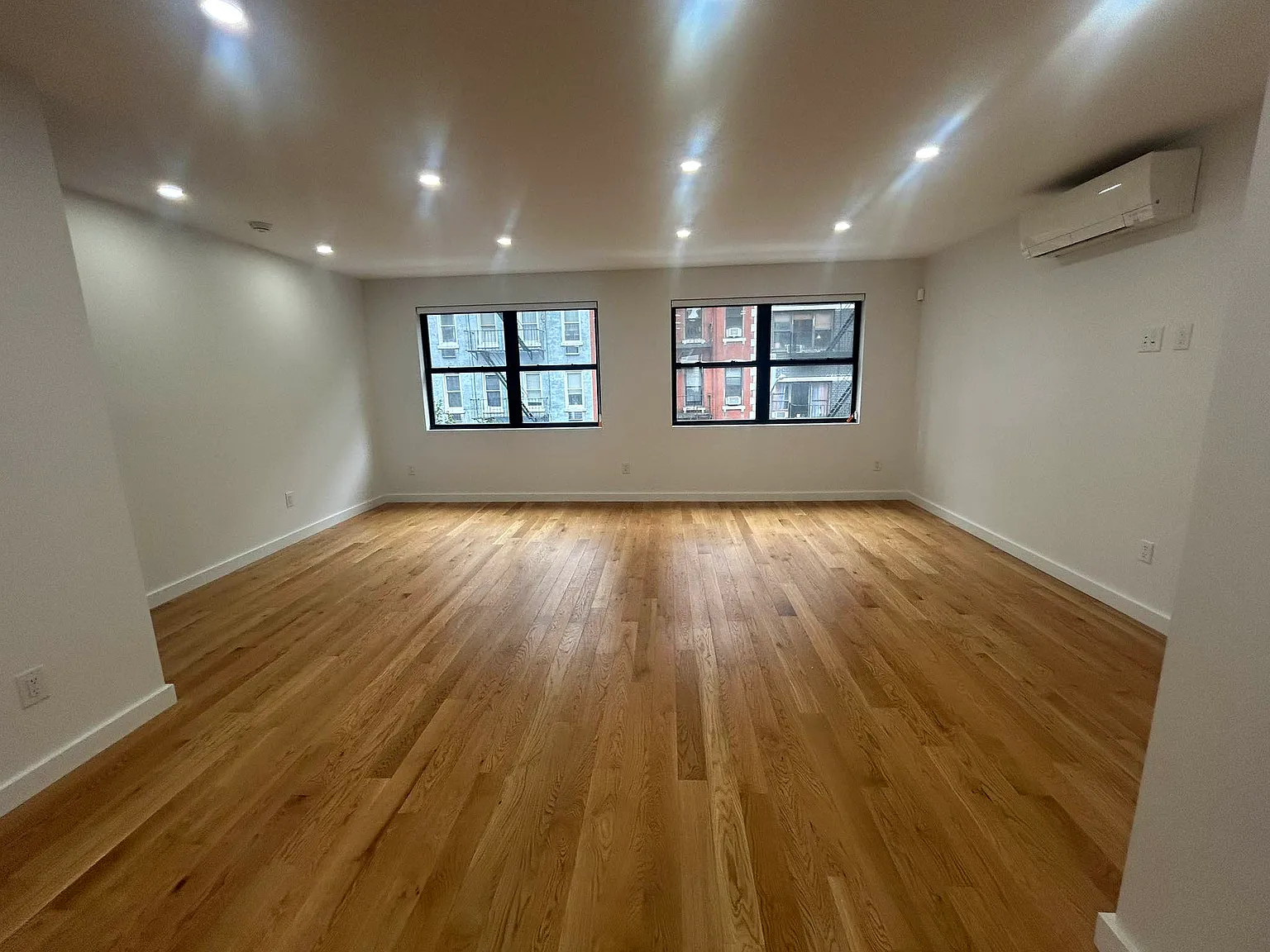 427 East 74th Street — Photo 1