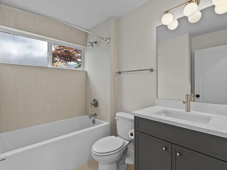 2509 N 42nd St — Photo 21