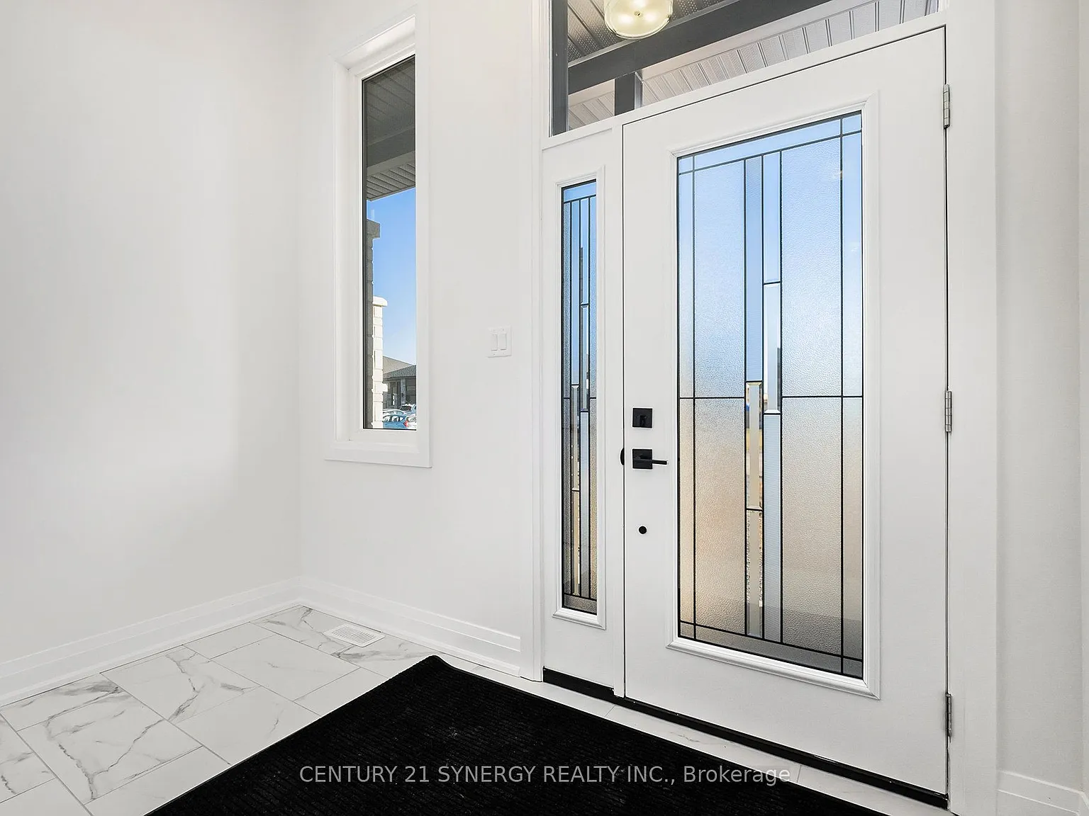 3 bed, $2,300 — Photo 3