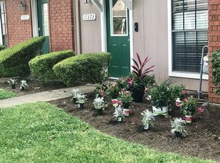 17373 Saturn Ln, Houston, TX 77058
