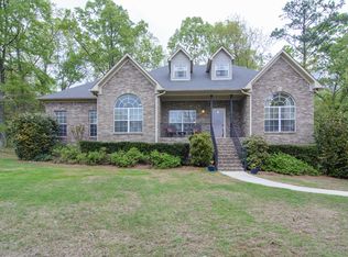 3213 Derbyshire Cir, Trussville, AL 35173