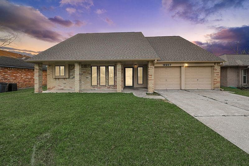 1st image of 18907 Oak Bower Dr