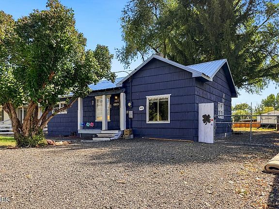2nd image of 445 Riverside Dr