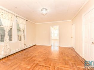 861 Kinsella St #2, Bronx, NY 10462