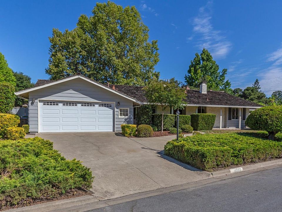 1st image of 19577 Braemar Dr