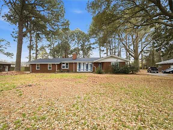 3rd image of 4618 River Shore Rd