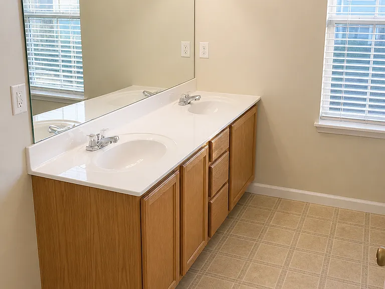 206 Curvewood Rd — Photo 12