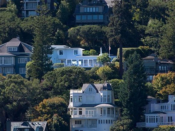 2nd image of 440 Bella Vista Ave