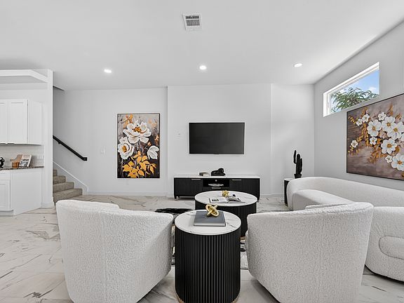 4th image of 2910 El Fenice Ln