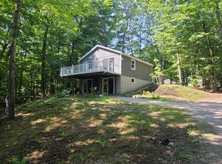 133 Deep Cove Rd, Raymond, ME 04071