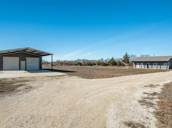 254 County Road 4445, Trenton, TX 75490