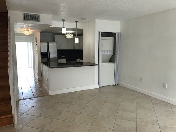 3rd image of 17100 SW 94th Ave APT 501
