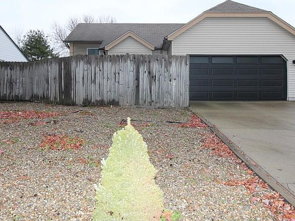 2nd image of 2966 Highland Park Dr